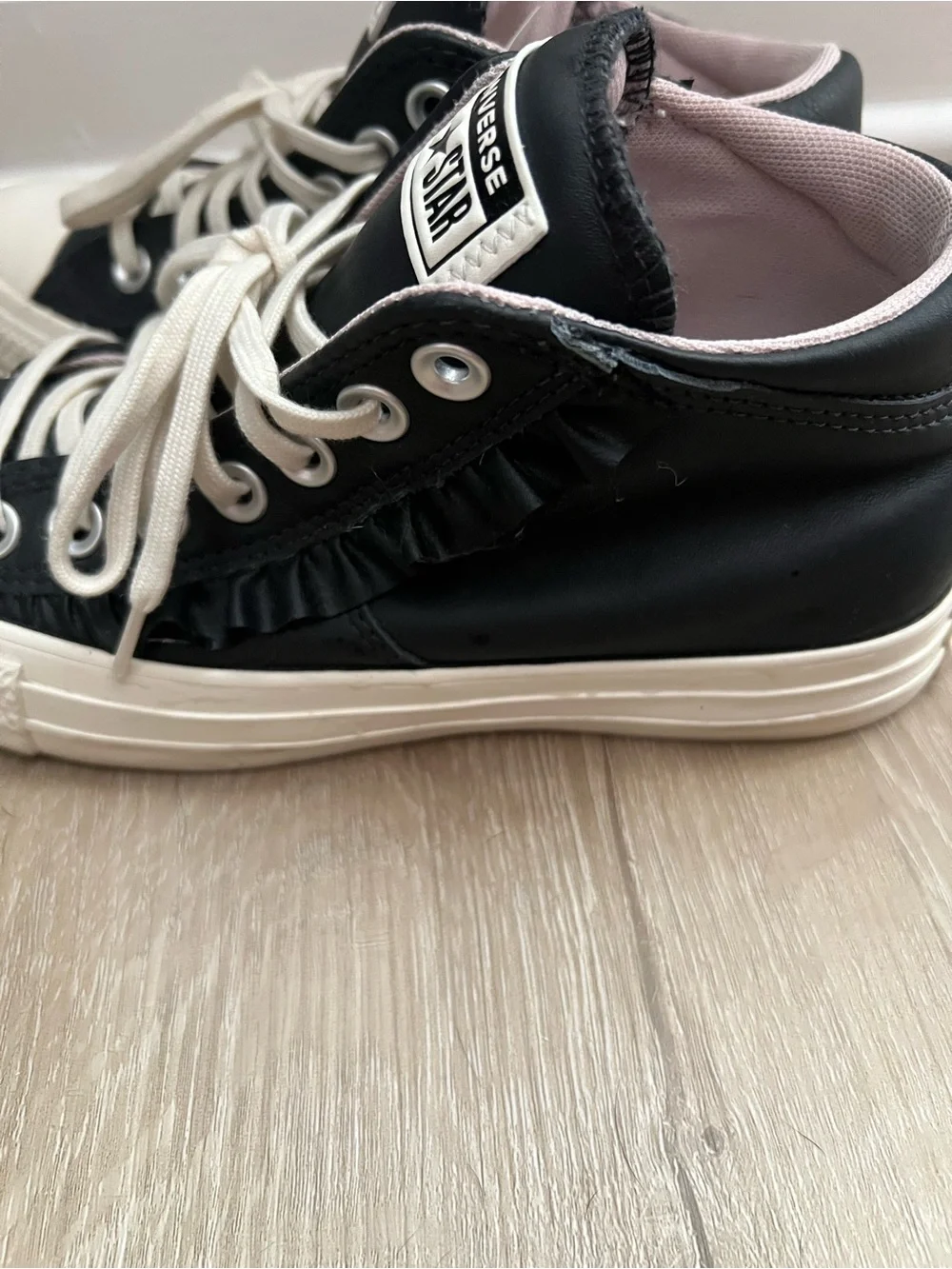 Converse touch high